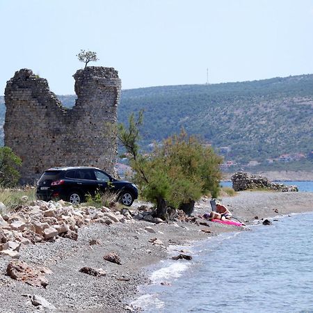 Apartments With A Parking Space Starigrad, Paklenica - 6431 Exterior foto