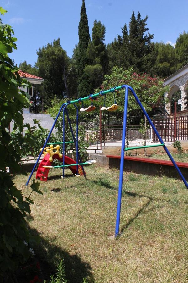 Apartments With A Parking Space Starigrad, Paklenica - 6431 Exterior foto