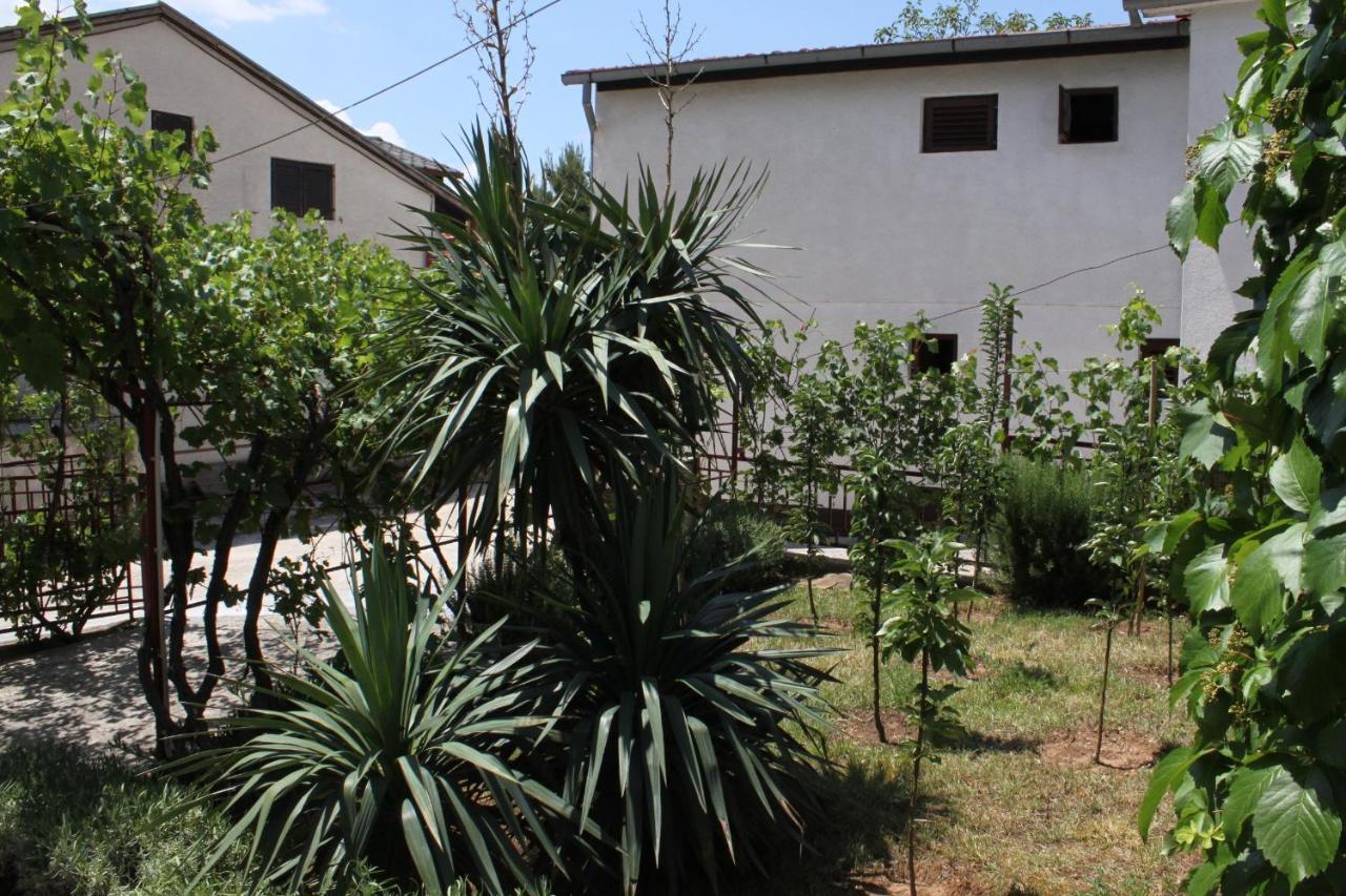 Apartments With A Parking Space Starigrad, Paklenica - 6431 Exterior foto